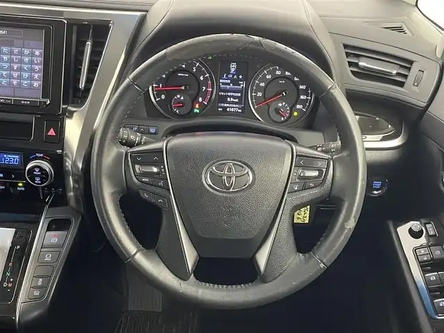 トヨタ ヴェルファイア Z 埼玉県 2015(平27)年 4.2万km ホワイトパールクリスタルシャイン 純正9インチナビ 純正フリップダウンモニター 両側パワースライドドア 地デジフルセグTV Bluetooth LEDヘッドライト オートライト ETC バックカメラ プッシュスタート スマートキー