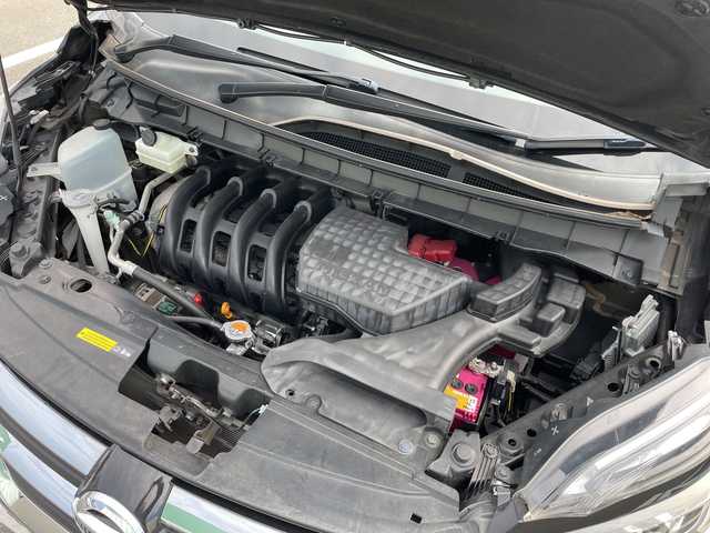 日産 セレナ ハイウェイスターVセレクションⅡ 神奈川県 2017(平29)年 4.6万km ダイヤモンドブラック ●ワンオーナー/●純正9インチSDナビ/(フルセグTV/Bluetooth/CD/DVD/ラジオ)/●フリップダウンモニター/●ビルトインETC/●アラウンドビューモニター/●エマージェンシーブレーキ/●パーキングアシスト/●クルーズコントロール/●360°ドライブレコーダー/●両側パワースライドドア/●純正16インチアルミホイール/●LEDヘッドライト/●純正ドアバイザー/●禁煙車