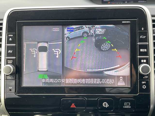 日産 セレナ ハイウェイスターVセレクションⅡ 神奈川県 2017(平29)年 4.6万km ダイヤモンドブラック ●ワンオーナー/●純正9インチSDナビ/(フルセグTV/Bluetooth/CD/DVD/ラジオ)/●フリップダウンモニター/●ビルトインETC/●アラウンドビューモニター/●エマージェンシーブレーキ/●パーキングアシスト/●クルーズコントロール/●360°ドライブレコーダー/●両側パワースライドドア/●純正16インチアルミホイール/●LEDヘッドライト/●純正ドアバイザー/●禁煙車