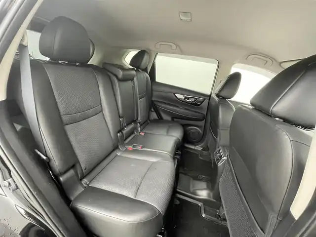 日産 エクストレイル 20Xi Vセレクション 福岡県 2021(令3)年 4.9万km ダイヤモンドブラック 純正１０型ナビ　/全方位カメラ　/ＥＴＣ　/前方ドラレコ　/プロパイロット　/コーナーセンサー　/エマージェンシーブレーキ　/レーンキープ　/ヒルディセントコントロール　/全席シートヒーター　/パワーバックドア　/ＬＥＤ