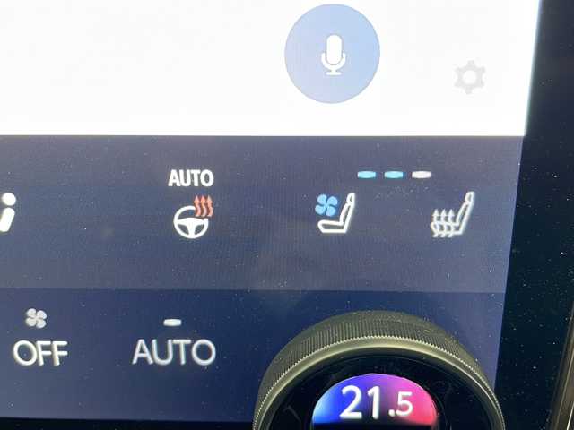 トヨタ アルファード Z 愛知県 2024(令6)年 0.8万km プラチナホワイトパールマイカ 衝突軽減システム/純正14型ディズプレイオーディオ　ナビあり/フリップダウンモニター/三眼LEDヘッドライト/全方位カメラ/両側パワースライドドア/ガラスルーフ/レーダークルーズコントロール/シートヒーター/エアシート/フルセグ/Bluetooth/バックカメラ/電動リアゲート/パワーシート/コーナーセンサー/純正アルミホイール/ETC2.0/ブラインドスポットモニター/ステアリングヒーター/インテリジェントミラー/リアオートエアコン/オートマチックハイビーム/置くだけ充電機/ドライブレコーダー/ステアリングスイッチ/スマートキー/プッシュスタート