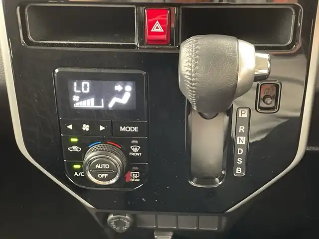 トヨタ タンク カスタムG S 愛知県 2017(平29)年 2.9万km マゼンタベリーマイカM 禁煙車/純正7インチナビ/（CD/DVD/Bluetooth/ワンセグTV/SD）/バックカメラ/衝突軽減ブレーキ/クルーズコントロール/ドライブレコーダー/ETC/両側パワースライドドア/アイドリングストップ/横滑り防止装置/プッシュスタート/スマートキー/純正フロアマット/純正14インチアルミホイール/LEDヘッドライト/フロントフォグランプ