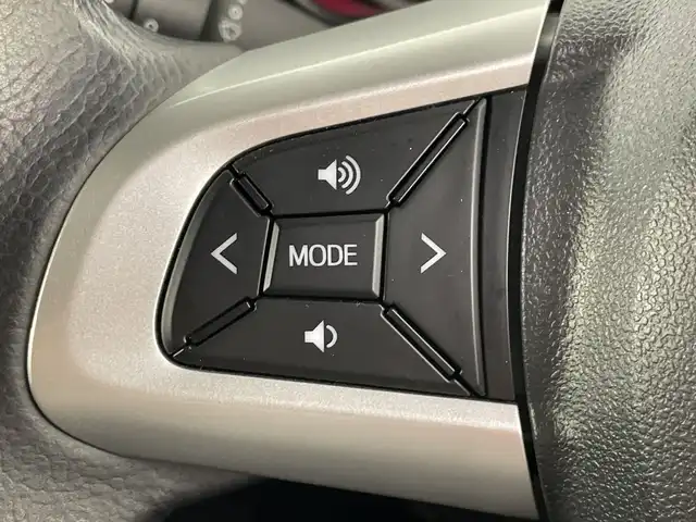 トヨタ タンク カスタムG S 愛知県 2017(平29)年 2.9万km マゼンタベリーマイカM 禁煙車/純正7インチナビ/（CD/DVD/Bluetooth/ワンセグTV/SD）/バックカメラ/衝突軽減ブレーキ/クルーズコントロール/ドライブレコーダー/ETC/両側パワースライドドア/アイドリングストップ/横滑り防止装置/プッシュスタート/スマートキー/純正フロアマット/純正14インチアルミホイール/LEDヘッドライト/フロントフォグランプ
