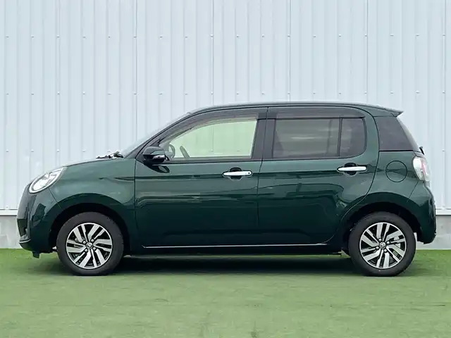 トヨタ パッソ モーダ　Gパッケージ 香川県 2019(平31)年 2.9万km ダークエメラルドマイカ 社外メモリーナビ/→AM/FM/CD/DVD/Bluetooth/フルセグTV/前後ドライブレコーダー/衝突軽減ブレーキ/ビルトインＥＴＣ/アイドリングストップ/LEDヘッドライト/コーナーセンサー/オートハイビーム/シートヒーター/プッシュスタート/スマートキー/スペアキー×1/革巻きステアリング/ステアリングスイッチ/純正フロアマット/純正14インチアルミホイール