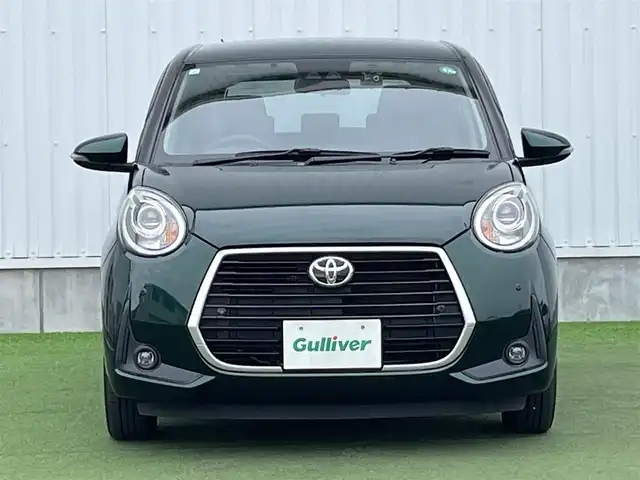 トヨタ パッソ モーダ　Gパッケージ 香川県 2019(平31)年 2.9万km ダークエメラルドマイカ 社外メモリーナビ/→AM/FM/CD/DVD/Bluetooth/フルセグTV/前後ドライブレコーダー/衝突軽減ブレーキ/ビルトインＥＴＣ/アイドリングストップ/LEDヘッドライト/コーナーセンサー/オートハイビーム/シートヒーター/プッシュスタート/スマートキー/スペアキー×1/革巻きステアリング/ステアリングスイッチ/純正フロアマット/純正14インチアルミホイール