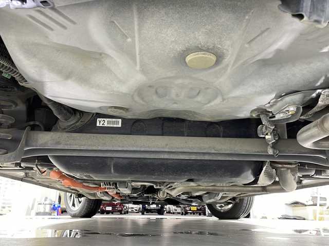 トヨタ アクア G ソフトレザーセレクション 福岡県 2019(平31)年 5.1万km ブラッキッシュアゲハガラスフレーク クルーズコントロール/衝突軽減ブレーキ　/横滑り防止装置　/トヨタセーフティーセンス　/バックカメラ/前後コーナーセンサー/純正アルミホイル/ビルドインＥＴＣ/シートヒーター/純正ＳＤナビフルセグＴＶＢｌｕｅｔｏｏｔｈ/プッシュスタートボタン/スマートキー