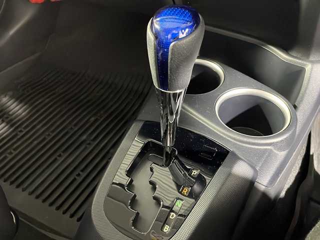 トヨタ アクア G ソフトレザーセレクション 福岡県 2019(平31)年 5.1万km ブラッキッシュアゲハガラスフレーク クルーズコントロール/衝突軽減ブレーキ　/横滑り防止装置　/トヨタセーフティーセンス　/バックカメラ/前後コーナーセンサー/純正アルミホイル/ビルドインＥＴＣ/シートヒーター/純正ＳＤナビフルセグＴＶＢｌｕｅｔｏｏｔｈ/プッシュスタートボタン/スマートキー