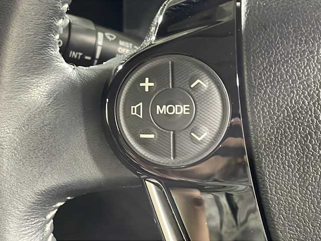 トヨタ アクア G ソフトレザーセレクション 福岡県 2019(平31)年 5.1万km ブラッキッシュアゲハガラスフレーク クルーズコントロール/衝突軽減ブレーキ　/横滑り防止装置　/トヨタセーフティーセンス　/バックカメラ/前後コーナーセンサー/純正アルミホイル/ビルドインＥＴＣ/シートヒーター/純正ＳＤナビフルセグＴＶＢｌｕｅｔｏｏｔｈ/プッシュスタートボタン/スマートキー