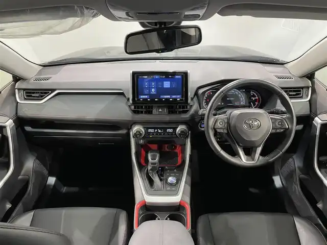 トヨタ ＲＡＶ４ アドベンチャー オフロードPKG 愛知県 2021(令3)年 6.3万km アティチュードブラックマイカ 純正９インチＳＤナビ　/（Bluetooth/フルセグTV/SD/FM/AM/CD・DVD再生）/トヨタセーフティセンス　/　　-レーダークルーズコントール　/　　-プリクラッシュセーフティ/　　-レーントレーニングアシスト/　　-オートマチックハイビーム/　　-ロードサインアシスト/電動バックドア　/ビルトインＥＴＣ　/電動パワーシート　/バックカメラ　/クリアランスソナー　/ルーフレール　/ＬＥＤヘッドライト/フォグランプ/プッシュスタート　/　　-スマートキー