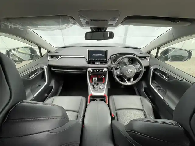 トヨタ ＲＡＶ４ アドベンチャー オフロードPKG 千葉県 2021(令3)年 6.3万km アティチュードブラックマイカ 純正９インチＳＤナビ　/（Bluetooth/フルセグTV/SD/FM/AM/CD・DVD再生）/トヨタセーフティセンス　/　　-レーダークルーズコントール　/　　-プリクラッシュセーフティ/　　-レーントレーニングアシスト/　　-オートマチックハイビーム/　　-ロードサインアシスト/電動バックドア　/ビルトインＥＴＣ　/電動パワーシート　/バックカメラ　/クリアランスソナー　/ルーフレール　/ＬＥＤヘッドライト/フォグランプ/プッシュスタート　/　　-スマートキー