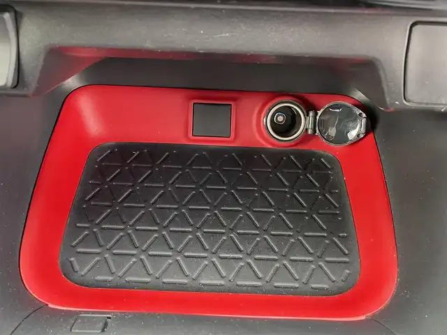 トヨタ ＲＡＶ４ アドベンチャー オフロードPKG 千葉県 2021(令3)年 6.3万km アティチュードブラックマイカ 純正９インチＳＤナビ　/（Bluetooth/フルセグTV/SD/FM/AM/CD・DVD再生）/トヨタセーフティセンス　/　　-レーダークルーズコントール　/　　-プリクラッシュセーフティ/　　-レーントレーニングアシスト/　　-オートマチックハイビーム/　　-ロードサインアシスト/電動バックドア　/ビルトインＥＴＣ　/電動パワーシート　/バックカメラ　/クリアランスソナー　/ルーフレール　/ＬＥＤヘッドライト/フォグランプ/プッシュスタート　/　　-スマートキー