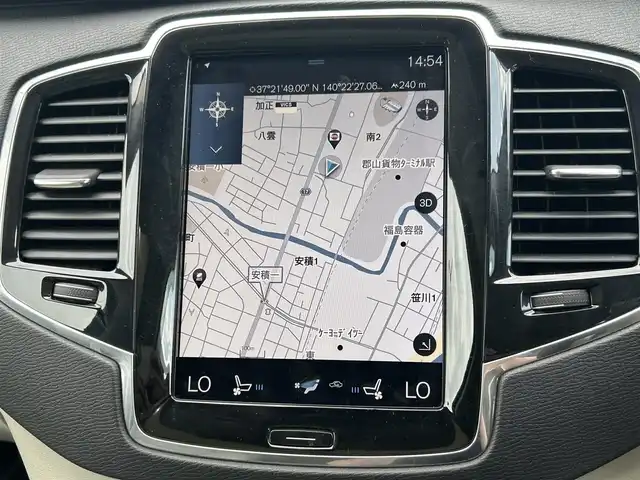 ボルボ ＸＣ９０ T6 AWD インスクリプション 福島県 2017(平29)年 4.7万km クリスタルホワイトP 純正ナビゲーション/【CD/USB/BT/TV/applecarplay/AndroidAuto】/360°ビューカメラ/パノラマルーフ/ヘッドアップディスプレイ/ブラインドスポットインフォメーションシステム/レーンキーピングエイド/衝突回避・被害軽減ブレーキ/パーキングアシスト/アダプティブクルーズコントロール/アイドリングストップ/全席シートヒーター/前席ベンチレーション/前席パワーシート/前席シートメモリー/ステリングヒーター/電動リアゲート/ETC/LEDオートライト/LEDフォグランプ/純正フロアマット/ドアバイザー