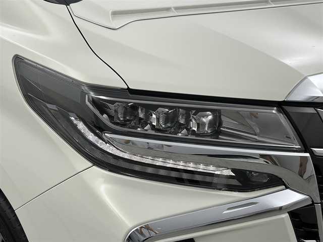 トヨタ アルファードハイブリット エグゼクティブ ラウンジ S 福岡県 2020(令2)年 3.5万km ラグジュアリーホワイトパールクリスタルシャインガラスフレーク サンルーフ　/フリップダウンモニター　/純正１０．５型ナビ　/全方位カメラ　/ＪＢＬサウンドシステム　/デジタルルームミラー　/レーダークルーズコントロール　/コーナーセンサー/衝突軽減ブレーキ　/レーンキープ　/ＢＳＭ　/ＰＫＳＢ/RCTA　/両側電動スライドドア/パワーシート/シートベンチレーション／ヒーター/ステアリングヒーター/ビルトインETC２．０/前後ドライブレコーダー