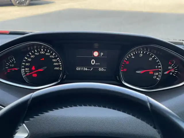 プジョー ３０８ アリュール ブルーHDi 山梨県 2018(平30)年 3.2万km 青 ディーラーオプションメモリナビ/黒半革/AW付スタッドレス積載/バックカメラ/クルコン/アンビエントライト/LEDヘッドライト/オートライト/オートハイビーム/アクティブセーフティブレーキ/レーンキープ/前後ドラレコ/純正16インチAW