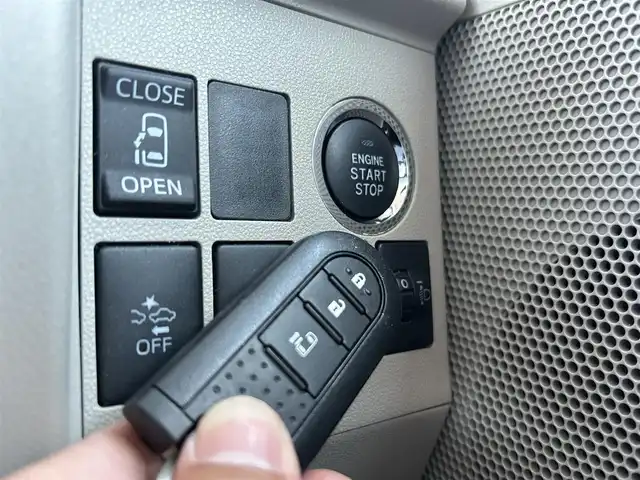 ダイハツ タント X ホワイトアクセント SA Ⅱ 大分県 2016(平28)年 5.7万km ホワイト/シルキーブルーパール 2トーン 社外ナビ/【フルセグTV/Bluetooth/CD/DVD】/バックカメラ/片側パワースライドドア/オートライト/アイドリングストップ/前後ドライブレコーダー/電動格納ミラー/純正フロアマット/ステアリングスイッチ/ドアバイザー/プッシュスタート/スマートキー/スペアキー/ETC