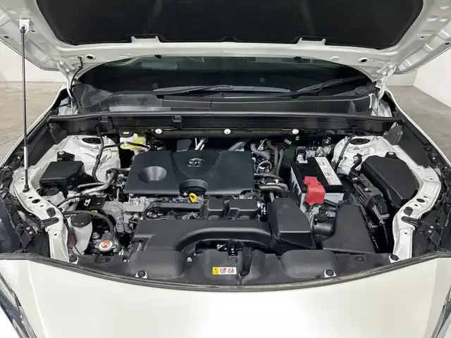 トヨタ ハリアー Z 神奈川県 2021(令3)年 1.8万km ホワイトパールクリスタルシャイン 純正12.3インチディスプレイオーディオ/BT&USB&フルセグTV/バックカメラ/調光パノラマルーフ/JBLサウンド/Toyota Safety Sense/プリクラッシュセーフティ/レーントレーシングアシスト/レーダークルーズコントロール/アダプティブハイビームシステム/ロードサインアシスト/クリアランスソナー/ブラインドスポットモニター/リアクロストラフィックアラート/オートマチックハイビーム/デジタルインナーミラー/ドライブレコーダー前後/ビルトインETC2.0/ハーフレザーシート/パワーシート運転席/パワーバックドア/電動パーキングブレーキ/ブレーキオートホールド/純正19インチAW/LEDヘッドライト/LEDフォグライト