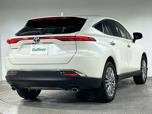 トヨタ ハリアー Z 神奈川県 2021(令3)年 1.8万km ホワイトパールクリスタルシャイン 純正12.3インチディスプレイオーディオ/BT&USB&フルセグTV/バックカメラ/調光パノラマルーフ/JBLサウンド/Toyota Safety Sense/プリクラッシュセーフティ/レーントレーシングアシスト/レーダークルーズコントロール/アダプティブハイビームシステム/ロードサインアシスト/クリアランスソナー/ブラインドスポットモニター/リアクロストラフィックアラート/オートマチックハイビーム/デジタルインナーミラー/ドライブレコーダー前後/ビルトインETC2.0/ハーフレザーシート/パワーシート運転席/パワーバックドア/電動パーキングブレーキ/ブレーキオートホールド/純正19インチAW/LEDヘッドライト/LEDフォグライト