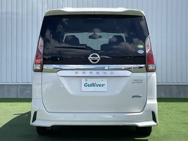日産 セレナ ハイウェイスター Vセレクション 香川県 2017(平29)年 6.9万km ブリリアントホワイトパール 登録時走行距離：68966Kｍ/エマージェンシーブレーキ/純正9インチナビ/・ＣＤ／ＤＶＤ／ＢＴ／ＤＴＶ/フリップダウンモニター/アラウンドビューモニター/革巻きステアリング/ステアリングリモコン/クルーズコントロール/両側パワースライドドア/インテリジェントオートスライド/LEDヘッドライト/フォグライト/ドライブレコーダー/ETC/純正16インチアルミホイール/スマートキー/プッシュスタート/Bluetooth/電動格納ウィンカーミラー/禁煙車/ISOFIX/バイザー