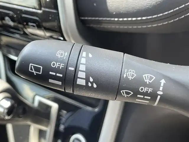 日産 セレナ ハイウェイスター Vセレクション 香川県 2017(平29)年 6.9万km ブリリアントホワイトパール 登録時走行距離：68966Kｍ/エマージェンシーブレーキ/純正9インチナビ/・ＣＤ／ＤＶＤ／ＢＴ／ＤＴＶ/フリップダウンモニター/アラウンドビューモニター/革巻きステアリング/ステアリングリモコン/クルーズコントロール/両側パワースライドドア/インテリジェントオートスライド/LEDヘッドライト/フォグライト/ドライブレコーダー/ETC/純正16インチアルミホイール/スマートキー/プッシュスタート/Bluetooth/電動格納ウィンカーミラー/禁煙車/ISOFIX/バイザー