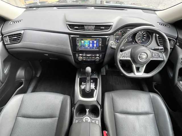 日産 エクストレイル ハイブリッド 20Xi 福島県 2018(平30)年 5.6万km ダイヤモンドブラック 4WD（切替）/パワーバックドア/純正アルミホイール/衝突被害軽減ブレーキ/パノラミックビューモニター/純正フロアマット/SDナビ（CD・DVD・BT・フルセグTV）/オートライト/LEDヘッドライト/盗難防止装置/障害物センサー/横滑り防止装置/ハーフレザーシート/レーンキープアシスト