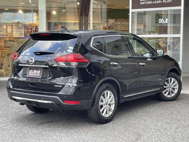 日産 エクストレイル ハイブリッド 20Xi 福島県 2018(平30)年 5.6万km ダイヤモンドブラック 4WD（切替）/パワーバックドア/純正アルミホイール/衝突被害軽減ブレーキ/パノラミックビューモニター/純正フロアマット/SDナビ（CD・DVD・BT・フルセグTV）/オートライト/LEDヘッドライト/盗難防止装置/障害物センサー/横滑り防止装置/ハーフレザーシート/レーンキープアシスト
