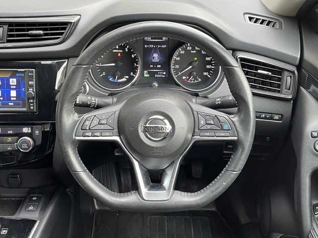 日産 エクストレイル ハイブリッド 20Xi 福島県 2018(平30)年 5.6万km ダイヤモンドブラック 4WD（切替）/パワーバックドア/純正アルミホイール/衝突被害軽減ブレーキ/パノラミックビューモニター/純正フロアマット/SDナビ（CD・DVD・BT・フルセグTV）/オートライト/LEDヘッドライト/盗難防止装置/障害物センサー/横滑り防止装置/ハーフレザーシート/レーンキープアシスト