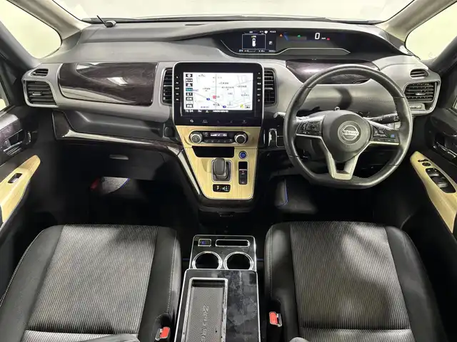 日産 セレナ e－パワー ハイウェイスター V 大阪府 2020(令2)年 2.9万km ダイヤモンドブラック ProPILOT 純正9incナビTV 360カメラ 後席モニター 両側パワースライドドア シート＆ハンドルヒーター 衝突軽減 レーダーC BSM クリアランスソナー パークアシスト 前後ドラレコ