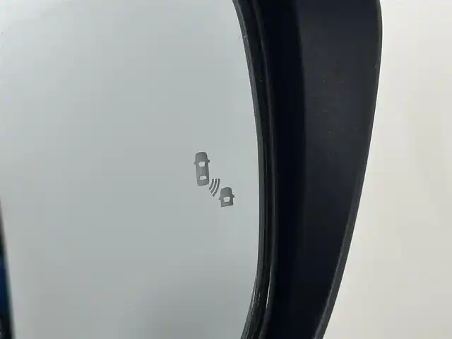 日産 セレナ e－パワー ハイウェイスター V 大阪府 2020(令2)年 2.9万km ダイヤモンドブラック ProPILOT 純正9incナビTV 360カメラ 後席モニター 両側パワースライドドア シート＆ハンドルヒーター 衝突軽減 レーダーC BSM クリアランスソナー パークアシスト 前後ドラレコ