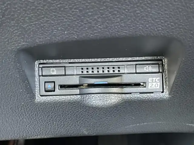 トヨタ プリウス ＰＨＶ A レザーパッケージ 千葉県 2017(平29)年 4.3万km スピリテッドアクアメタリック 純正ナビ/フルセグＴＶ/バックカメラ/クルーズコントロール/ビルトインＥＴＣ/ステアリングヒーター/前席シートヒーター/衝突被害軽減ブレーキ/レーンキープアシスト/オートハイビーム/オートライト/プッシュスタート/スマートキー