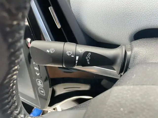 トヨタ プリウス ＰＨＶ A レザーパッケージ 千葉県 2017(平29)年 4.3万km スピリテッドアクアメタリック 純正ナビ/フルセグＴＶ/バックカメラ/クルーズコントロール/ビルトインＥＴＣ/ステアリングヒーター/前席シートヒーター/衝突被害軽減ブレーキ/レーンキープアシスト/オートハイビーム/オートライト/プッシュスタート/スマートキー