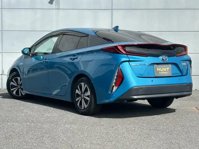トヨタ プリウス ＰＨＶ A レザーパッケージ 千葉県 2017(平29)年 4.3万km スピリテッドアクアメタリック 純正ナビ/フルセグＴＶ/バックカメラ/クルーズコントロール/ビルトインＥＴＣ/ステアリングヒーター/前席シートヒーター/衝突被害軽減ブレーキ/レーンキープアシスト/オートハイビーム/オートライト/プッシュスタート/スマートキー