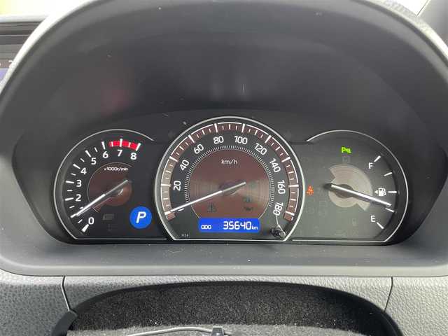 トヨタ エスクァイア Gi 道央・札幌 2019(令1)年 3.6万km ブラック ４WD/純正SDナビ(AM/FM/CD/DVD/BT/SD)/フルセグテレビ(走行中視聴可能)/バックカメラ/アイドリングストップ/ウィンカーミラー/キャプテンシート/クルーズコントロール/ステアリングスイッチ/ドアバイザー/プッシュスタート/両側パワースライドドア/ビルトインETC/前席シートヒーター/レーンキープアシスト/横滑り防止装置/盗難防止装置/オートライト/フォグランプ/防眩ミラー/積込冬タイヤ/　　（純正AW/195/６５R15 19年製溝7ｍｍ）/積込エアロ（ＴＲＤ）