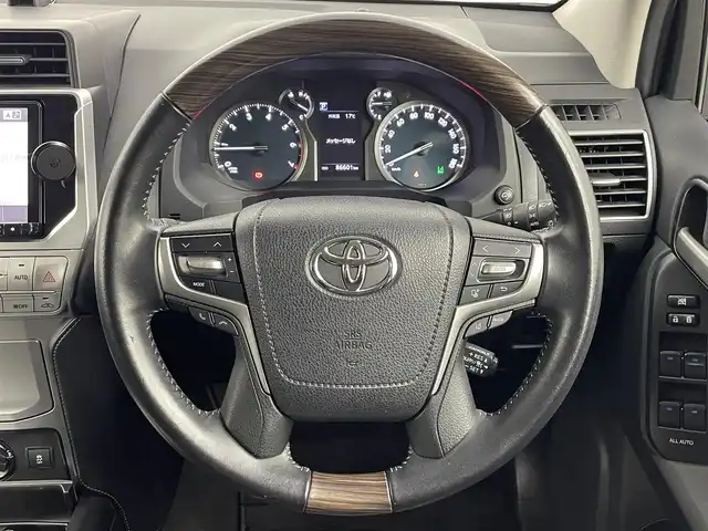 トヨタ ランドクルーザー プラド TX Lパッケージ 大分県 2020(令2)年 8.7万km アティチュードブラックマイカ ALPINE製9インチナビ/バックカメラ/サンルーフ/ドライブレコーダー/ビルトインETC/フルセグTV/前席パワーシート/前席シートヒーター・エアシート/レザーシート/トヨタセーフティセンス/衝突軽減ブレーキ/車線逸脱防止システム/レーダークルーズコントロール/LEDヘッドライト/HDMI/オートハイビーム