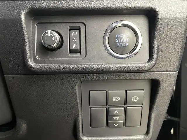 トヨタ ランドクルーザー プラド TX Lパッケージ 大分県 2020(令2)年 8.7万km アティチュードブラックマイカ ALPINE製9インチナビ/バックカメラ/サンルーフ/ドライブレコーダー/ビルトインETC/フルセグTV/前席パワーシート/前席シートヒーター・エアシート/レザーシート/トヨタセーフティセンス/衝突軽減ブレーキ/車線逸脱防止システム/レーダークルーズコントロール/LEDヘッドライト/HDMI/オートハイビーム