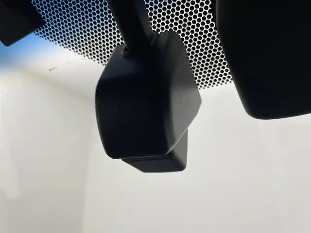 トヨタ ランドクルーザー プラド TX Lパッケージ 大分県 2020(令2)年 8.7万km アティチュードブラックマイカ ALPINE製9インチナビ/バックカメラ/サンルーフ/ドライブレコーダー/ビルトインETC/フルセグTV/前席パワーシート/前席シートヒーター・エアシート/レザーシート/トヨタセーフティセンス/衝突軽減ブレーキ/車線逸脱防止システム/レーダークルーズコントロール/LEDヘッドライト/HDMI/オートハイビーム