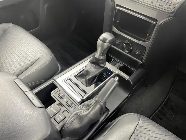 トヨタ ランドクルーザー プラド TX Lパッケージ 大分県 2020(令2)年 8.7万km アティチュードブラックマイカ ALPINE製9インチナビ/バックカメラ/サンルーフ/ドライブレコーダー/ビルトインETC/フルセグTV/前席パワーシート/前席シートヒーター・エアシート/レザーシート/トヨタセーフティセンス/衝突軽減ブレーキ/車線逸脱防止システム/レーダークルーズコントロール/LEDヘッドライト/HDMI/オートハイビーム