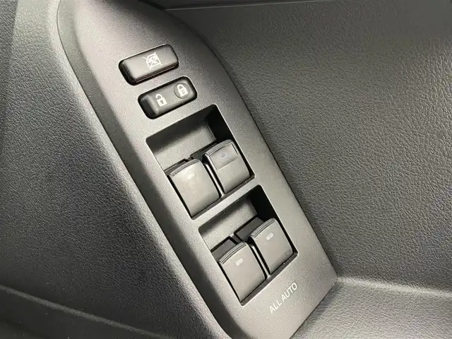 トヨタ ランドクルーザー プラド TX Lパッケージ 大分県 2020(令2)年 8.7万km アティチュードブラックマイカ ALPINE製9インチナビ/バックカメラ/サンルーフ/ドライブレコーダー/ビルトインETC/フルセグTV/前席パワーシート/前席シートヒーター・エアシート/レザーシート/トヨタセーフティセンス/衝突軽減ブレーキ/車線逸脱防止システム/レーダークルーズコントロール/LEDヘッドライト/HDMI/オートハイビーム