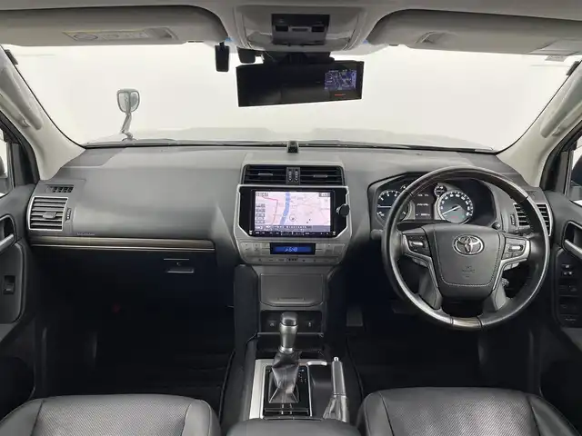 トヨタ ランドクルーザー プラド TX Lパッケージ 大分県 2020(令2)年 8.7万km アティチュードブラックマイカ ALPINE製9インチナビ/バックカメラ/サンルーフ/ドライブレコーダー/ビルトインETC/フルセグTV/前席パワーシート/前席シートヒーター・エアシート/レザーシート/トヨタセーフティセンス/衝突軽減ブレーキ/車線逸脱防止システム/レーダークルーズコントロール/LEDヘッドライト/HDMI/オートハイビーム