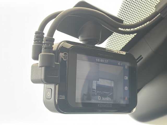 トヨタ ＲＡＶ４ ハイブリットG 沖縄県 2019(令1)年 3.8万km ホワイトパールクリスタルシャイン 禁煙車　/社外ナビ【MDV-M906HDL】/（ＡＭ／ＦＭ／ＣＤ／ＤＶＤ／ＢＴ）/フルセグＴＶ/衝突軽減装置　/横滑り防止機能/盗難防止装置/レーンキープアシスト/クルーズコントロール/バックカメラ/シートヒーター　/シートメモリー　/ステアリングヒーター　/サンルーフ　/パワーバックドア　/前後ドラレコ/ビルトインETC/純正18インチアルミホイール/プッシュスタート/スマートキー