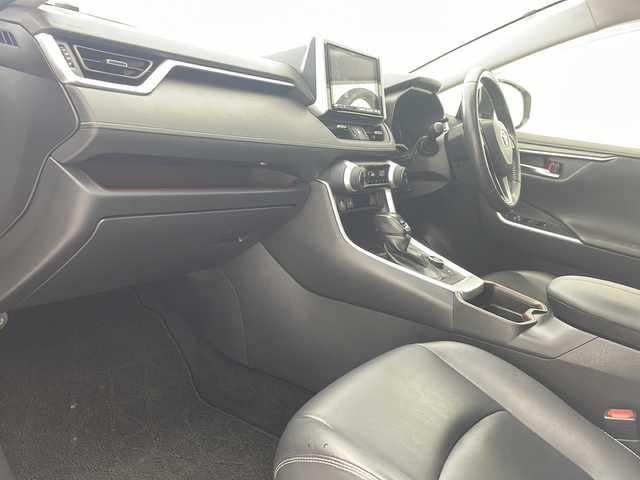 トヨタ ＲＡＶ４ ハイブリットG 沖縄県 2019(令1)年 3.8万km ホワイトパールクリスタルシャイン 禁煙車　/社外ナビ【MDV-M906HDL】/（ＡＭ／ＦＭ／ＣＤ／ＤＶＤ／ＢＴ）/フルセグＴＶ/衝突軽減装置　/横滑り防止機能/盗難防止装置/レーンキープアシスト/クルーズコントロール/バックカメラ/シートヒーター　/シートメモリー　/ステアリングヒーター　/サンルーフ　/パワーバックドア　/前後ドラレコ/ビルトインETC/純正18インチアルミホイール/プッシュスタート/スマートキー