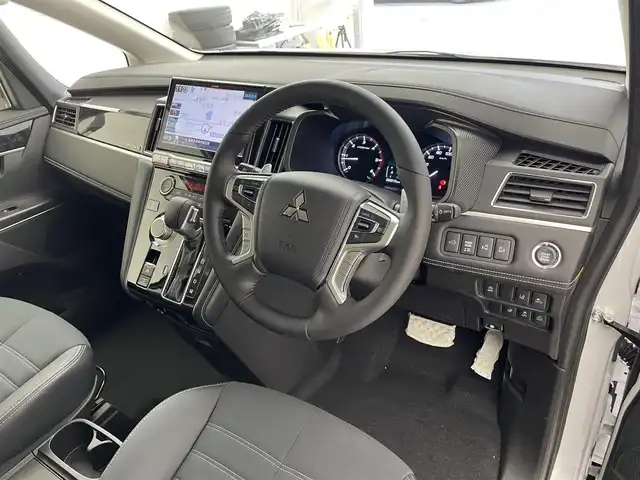 三菱 デリカＤ：５ シャモニー 滋賀県 2025(令7)年 0.1千km パールⅡ 登録済未使用車/ALPINEナビ/CD/DVD/USB/HDMI/AppleCarPlay/Android Auto/フルセグテレビ/全方位カメラ/ハーフレザーシート/D席パワーシート/Ｄ/N席シートヒーター/e-アシスト/両側パワースライドドア/LEDヘッドライト/パワーバックドア/電子パーキングサポート/オートホールド