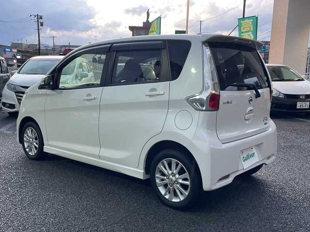 日産 デイズ ハイウェイスターX 岩手県 2014(平26)年 7.2万km ホワイトパール ・社外ＳＤナビ CD DVD フルセグＴＶ Bluetooth/・アラウンドビューモニター/・運転席シートヒーター/・アイドリングストップ/・前後ドライブレコーダー/・キセノンヘッドライト/・フォグランプ/・スマートキー2個/・プッシュスタート