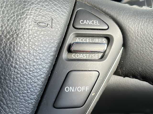 日産 エルグランド 250ハイウェイスターS 岐阜県 2018(平30)年 7.4万km ファントムブラック 登録時走行距離73164km/純正９型ナビ（MM517D-L）/純正後席用モニター/フルセグテレビ/バックカメラ/Blue tooth・CD・DVD・AUX/ワンオーナー/両側パワースライドドア/コーナーセンサー前後/ドライブレコーダー前方/キセノンヘッドライト/オートライト/ウィンカーミラー/横滑り防止装置/ハーフレザーシート/3列シート/純正フロアマット/ビルトインETC/純正18アルミホイール/プッシュスタート/スマートキー/保証書/取扱説明書/記録簿