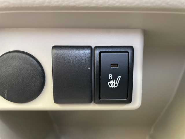 スズキ ラパン L 茨城県 2020(令2)年 4.2万km フォーンベージュM 純正7インチナビ/Bluetooth接続/ワンセグTV/バックモニター/後方コーナーセンサー/衝突軽減ブレーキ/車線逸脱防止装置/横滑り防止装置/アイドリングストップ/運転席シートヒーター/ドライブレコーダー/保証書/取扱説明書/スペアキー