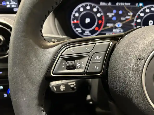 アウディ Ｑ２ 1．0 TFSI スポーツ 愛知県 2019(令1)年 1.5万km 赤 アダプティブクルーズコントロール/Audiプレセンス/Audiサイドアシスト/Audiアクティブレーンアシスト/Audi/パワーバックドア/ドライブレコーダー/ETC/純正ナビ・フルセグTV