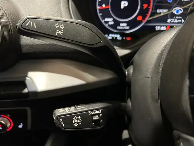 アウディ Ｑ２ 1．0 TFSI スポーツ 愛知県 2019(令1)年 1.5万km 赤 アダプティブクルーズコントロール/Audiプレセンス/Audiサイドアシスト/Audiアクティブレーンアシスト/Audi/パワーバックドア/ドライブレコーダー/ETC/純正ナビ・フルセグTV