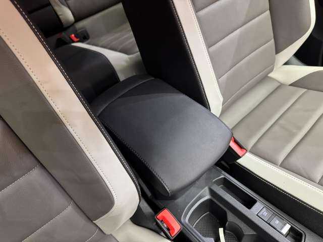 フォルクスワーゲン Ｔ－ロック TDI スポーツ 千葉県 2021(令3)年 3.2万km ピュアホワイト ACC　/純正ナビ　/バックカメラ/コンビレザーシート　/シートヒーター/コーナーセンサー　/電動リアゲート　/デジタルメーター　/LEDヘッドライト　/オートライト　/パドルシフト　/ETC　/アイドリングストップ