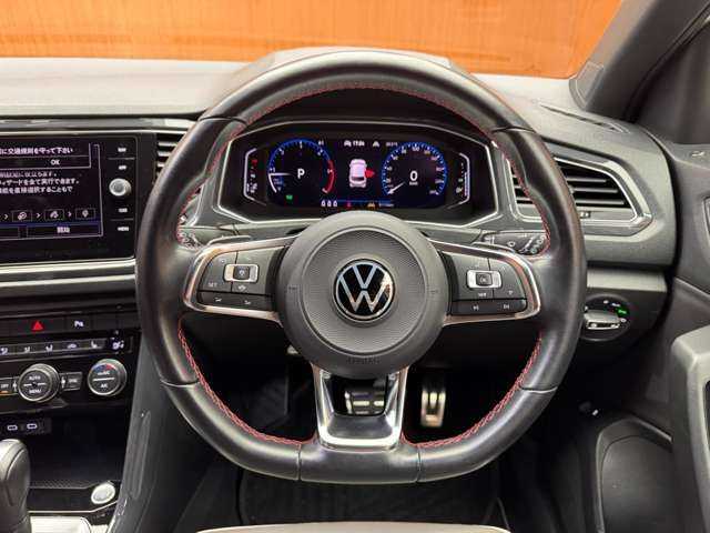 フォルクスワーゲン Ｔ－ロック TDI スポーツ 千葉県 2021(令3)年 3.2万km ピュアホワイト ACC　/純正ナビ　/バックカメラ/コンビレザーシート　/シートヒーター/コーナーセンサー　/電動リアゲート　/デジタルメーター　/LEDヘッドライト　/オートライト　/パドルシフト　/ETC　/アイドリングストップ