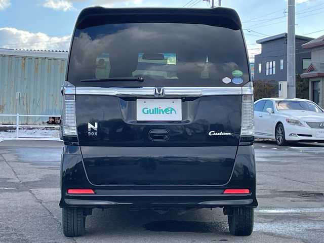 ホンダ Ｎ ＢＯＸ カスタム G Lパッケージ 道央・札幌 2016(平28)年 8.4万km スマートブラック ４ＷＤ/社外ナビ/【ＣＤ／ＤＶＤ／ＢＴ／フルセグＴＶ／iＰｏｄ／ＵＳＢ】/バックカメラ/前席シートヒーター/ＨＩＤ/フォグランプ/オートライト/片側パワースライドドア/ステアリングスイッチ/ＥＴＣ/電動格納ミラー/ドアミラーヒーター/社外エンジンスターター/社外ＡＷ付夏タイヤ積み込み