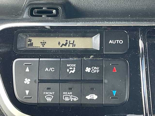 ホンダ Ｎ ＢＯＸ カスタム G Lパッケージ 道央・札幌 2016(平28)年 8.4万km スマートブラック ４ＷＤ/社外ナビ/【ＣＤ／ＤＶＤ／ＢＴ／フルセグＴＶ／iＰｏｄ／ＵＳＢ】/バックカメラ/前席シートヒーター/ＨＩＤ/フォグランプ/オートライト/片側パワースライドドア/ステアリングスイッチ/ＥＴＣ/電動格納ミラー/ドアミラーヒーター/社外エンジンスターター/社外ＡＷ付夏タイヤ積み込み